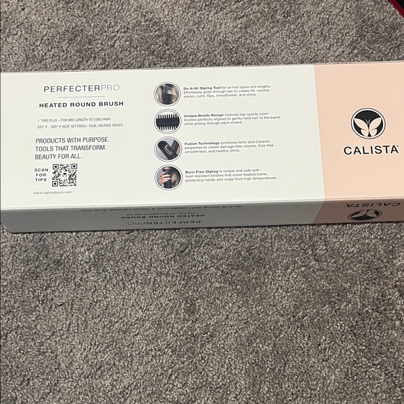 Calista- Perfecter Pro Heated Round Brush - Black and Pink - Picture 4 of 4